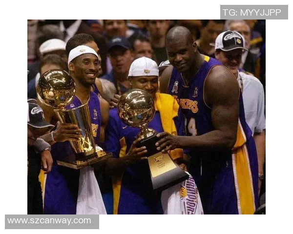 2004年湖人队奥尼尔揭秘:科比夺权与04NBA决赛失冠真相